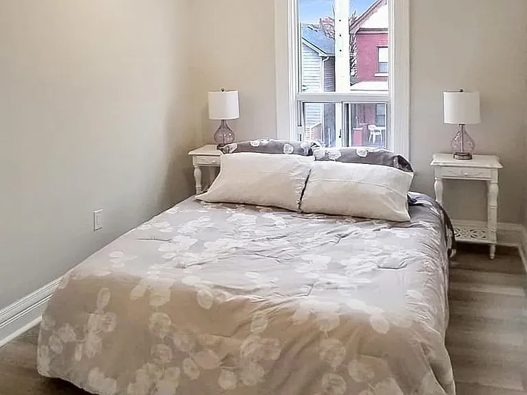 298 Emerald St N #2 — Photo 7
