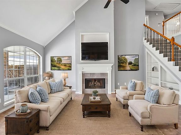 2nd image of 23335 Dunhill Ct