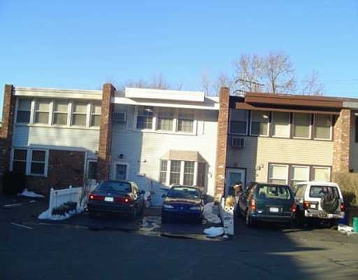 1st image of 8 Coolidge Ct
