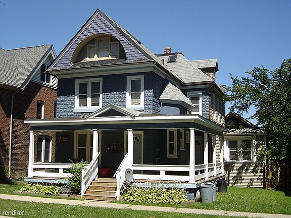 124 college pl