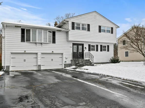731 Oronoke Road, Waterbury, CT 06708