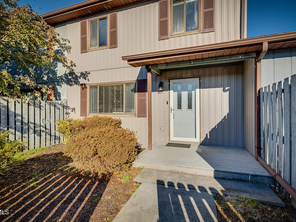 1st image of 97 Tulip Grove Cir APT 3