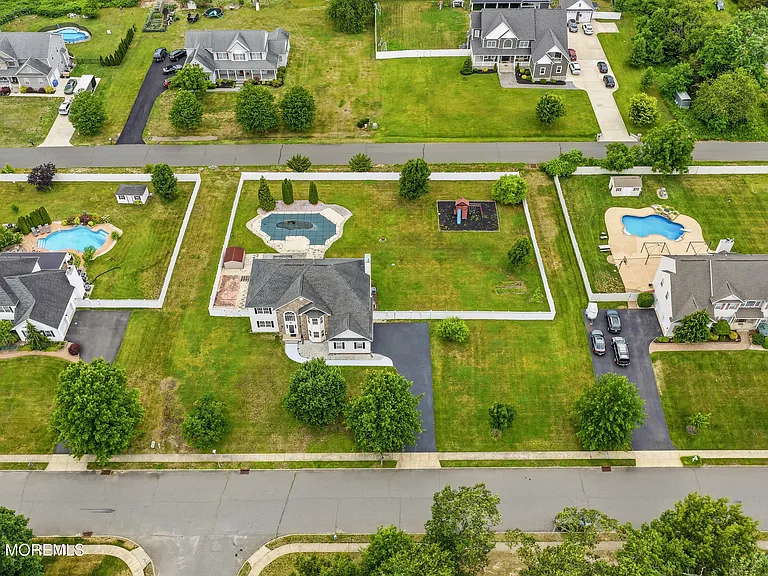 10 Etty Ct — Photo 6