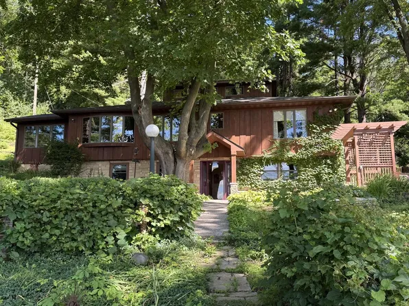 W5750 County Rd OS, Onalaska, WI 54650