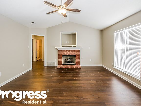4th image of 10839 Oak Leaf Dr
