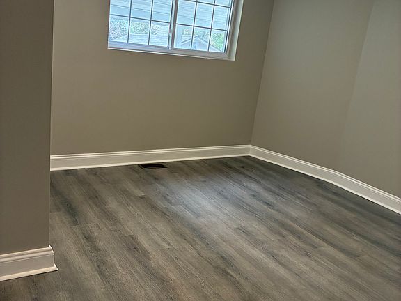 4th image of 322 E Linden St #1