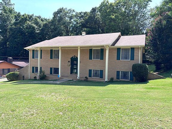 3rd image of 77 Humphrey Dr