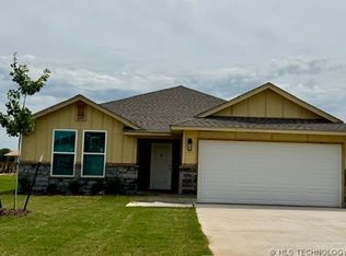 2511 W Main St, Collinsville, OK 74021