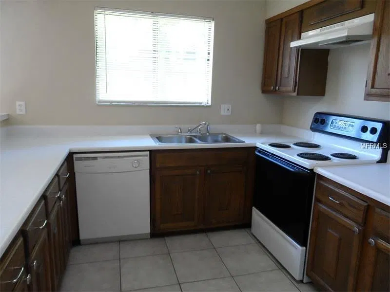 3 bed, 1552 sqft, $1,899 — Photo 4