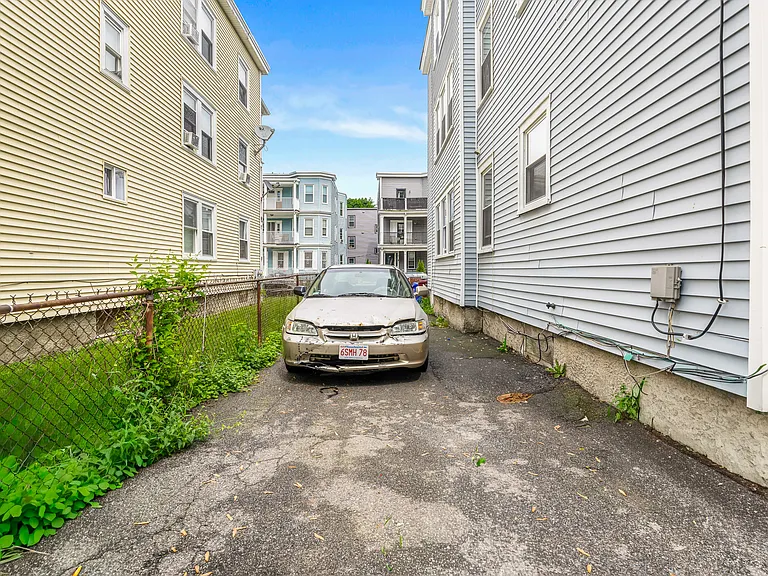 43 Wentworth St #1 — Photo 20