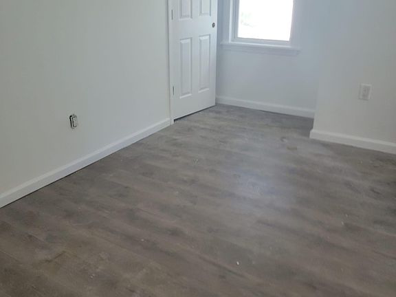 5th image of 424 Prospect St Floor 2