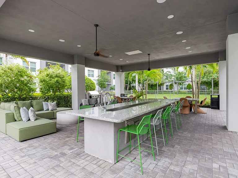 Outdoor Grilling Lounge