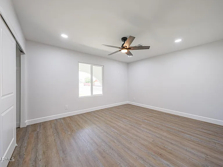 11202 N 43rd Dr — Photo 20