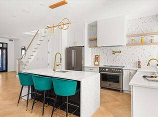 418 Bay Ridge Pkwy, Brooklyn, NY 11209