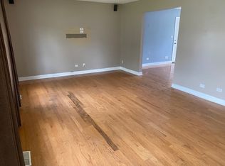 1253 W Oakmont Rd, Hoffman Estates, IL 60169