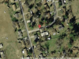 110 Bermuda Ln, Palestine, TX 75803