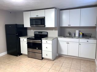 24 Clyde St FLOOR 1, West Warwick, RI 02893