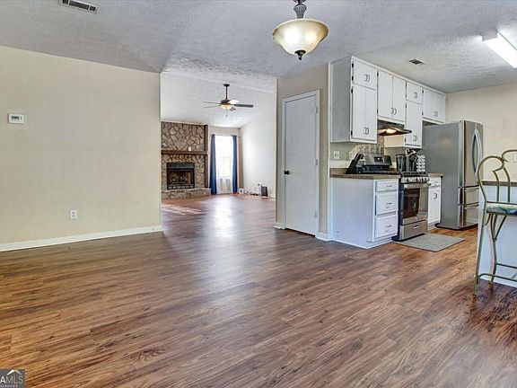 5th image of 11553 Matthews Trl