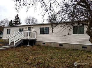 203 E Washington Ave, Dayton, WA 99328
