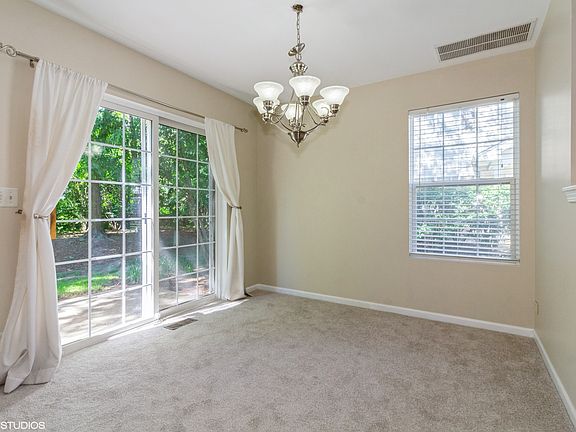 5th image of 2417 Stoughton Cir
