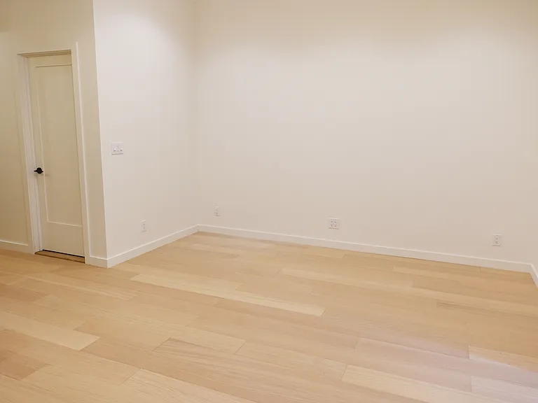 89 S Portland Ave #1 — Photo 19