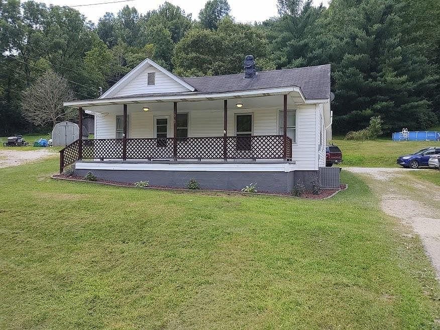 Front of home faces KY 519