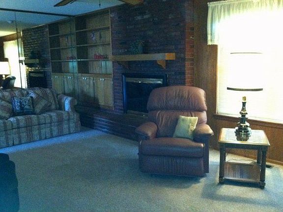 2nd image of 3606 Cherokee Dr