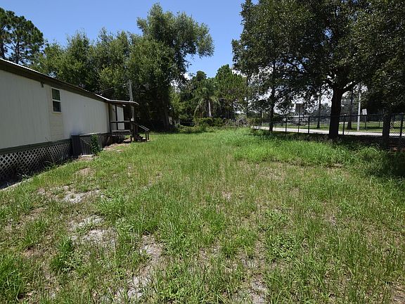 4th image of 320 Neighbors Ln