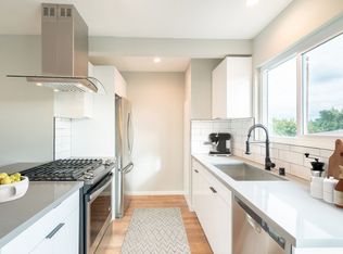 5847 Willoughby Ave, Los Angeles, CA 90038