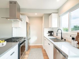 5847 Willoughby Ave, 2