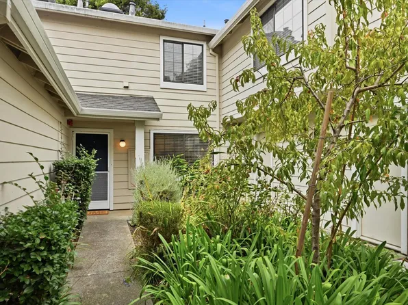 125 Golden Gate Circle, Napa, CA 94558