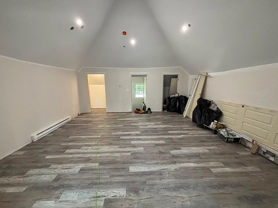 94 Midland St #2