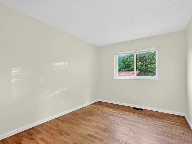 2246 Bensonhurst Dr — Photo 22