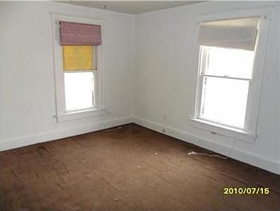 5th image of 2356 Ringgold Ave