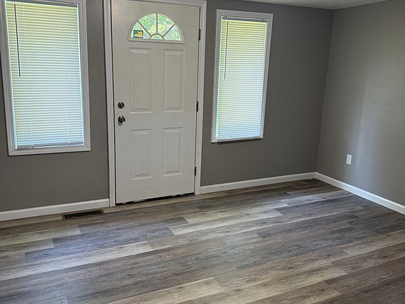 5th image of 919 Kenton St