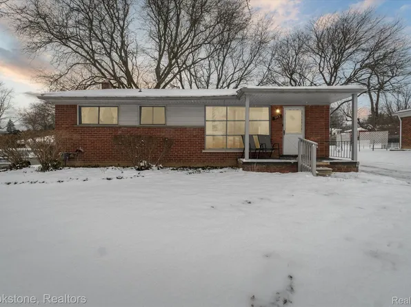 343 N Tilmor Dr W, Waterford, MI 48328