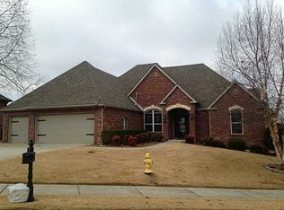 5094 N Dover St, Springdale, AR 72764