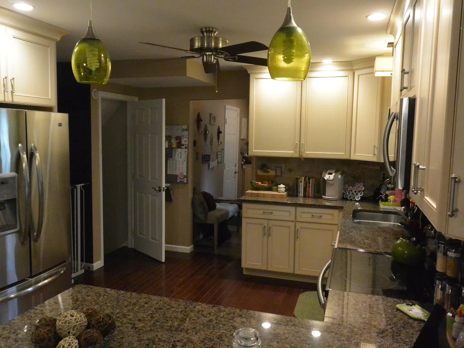 3 bed, 1346 sqft, $2,350 — Photo 2