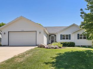 15080 Oakland St, Spring Lake, MI 49456