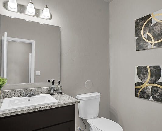 5th image of 1123 Brass Hill Ave