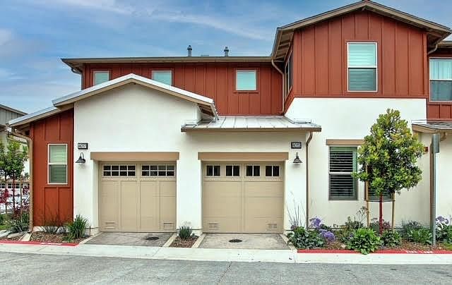 One car garage, door to the right.