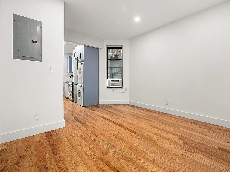 323 E 93rd St #5W — Photo 11