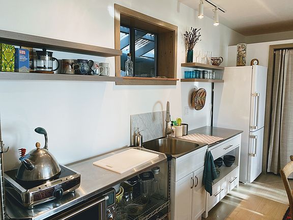 4th image of 14193 Grandview Ter