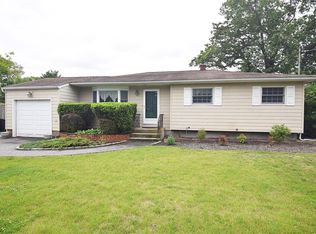24 Rodney Ave, Islip Terrace, NY 11752