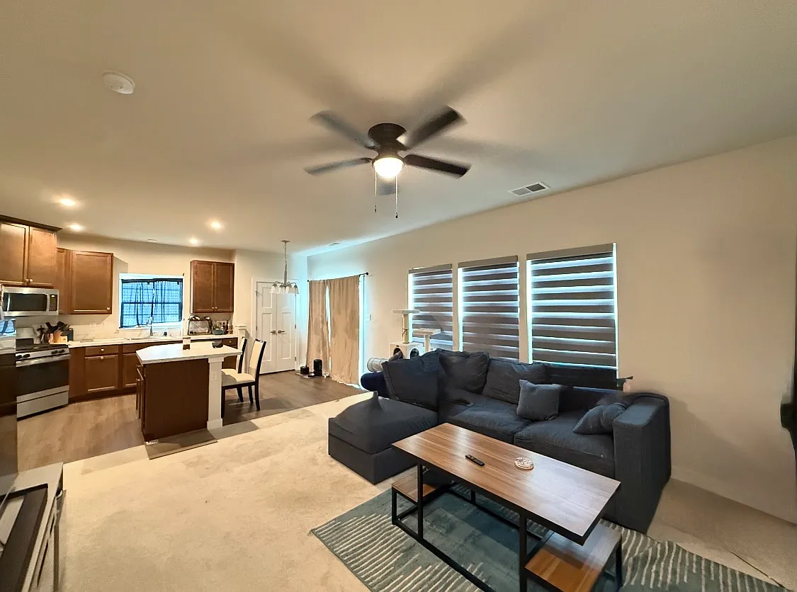110 Spoonbill Loop — Photo 4