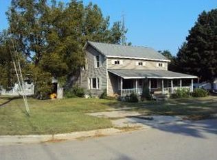 710 Days Ave, Buchanan, MI 49107