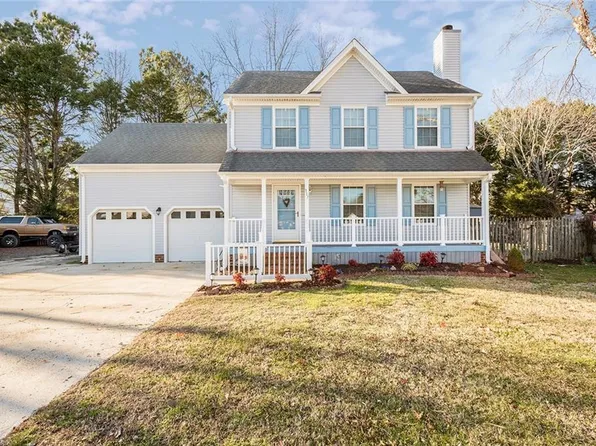 317 Brunswick Ct, Chesapeake, VA 23320