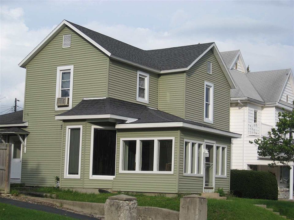 1st image of 513 E Franklin St
