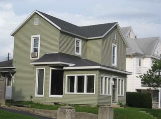 513 E Franklin St, Hartford City, IN 47348