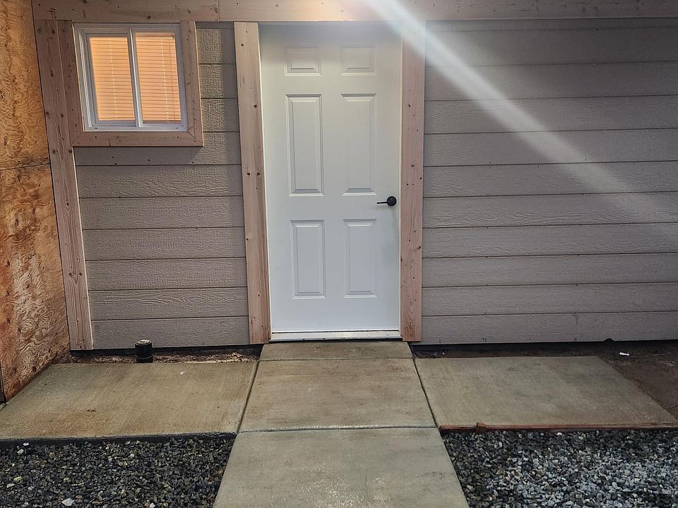 1st image of 243 E 53rd St